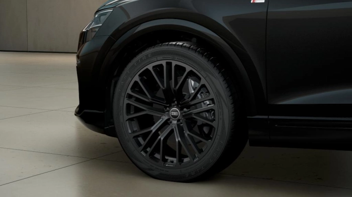 Audi Q8   S line TDI quattro 170 kW tiptronic