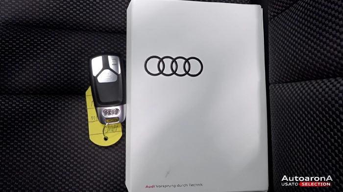 Audi A4 Avant  40 2.0 tdi mhev S line edition qu