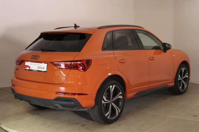 Audi Q3    Identity Black 35 TDI  110(150) kW(CV) S tronic