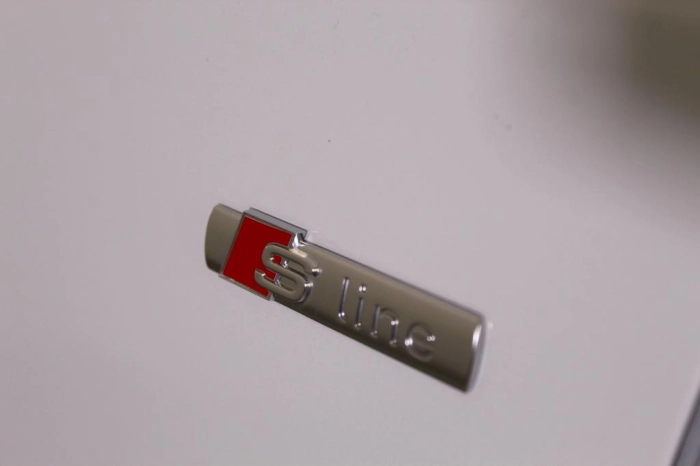 Audi A4 Avant  40 2.0 tdi mhev S line edition quattro 204cv s-tronic