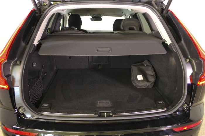 Volvo XC60  2.0 b4 Momentum Pro auto