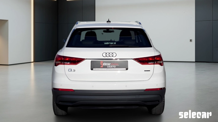 Audi Q3  35 2.0 tdi Business Advanced quattro s-troni