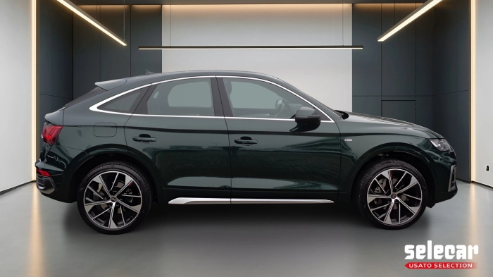 Audi Q5 Sportback  2021 -  40 2.0 tdi mhev 12V S line 
