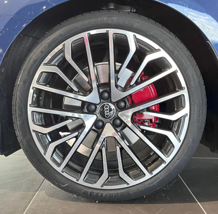 Audi A5 Sedan   Sedan  TDI quattro 150 kW S tronic