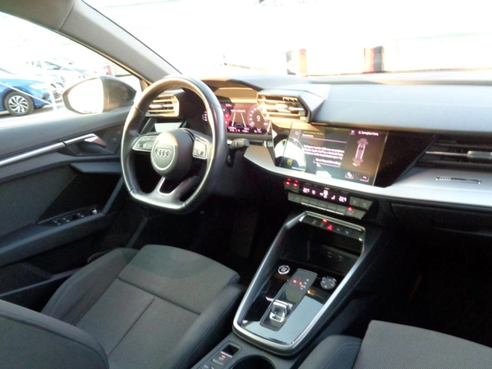 Audi A3 Sportback  35 2.0 tdi Business Adva