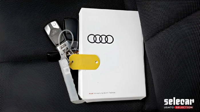 Audi Q5  40 2.0 tdi mhev 12V S line quattro s-tronic
