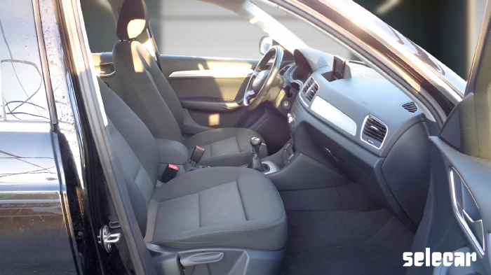Audi Q3  2.0 tdi Business 120cv
