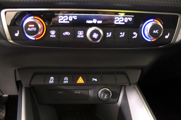 Audi A1 Sportback  30 1.0 tfsi Business 116cv s-tronic