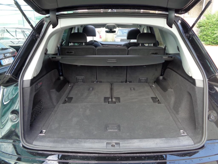 Audi Q7  45 3.0 tdi mhev Business quattro tiptronic 7