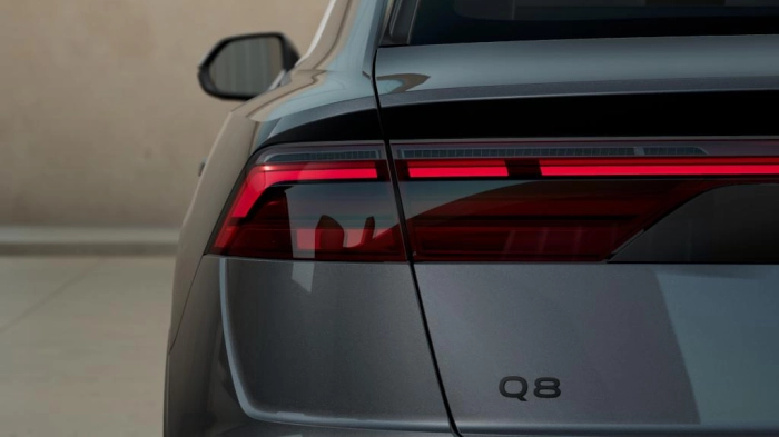 Audi Q8    S line edition 50 TDI quattro 210 kW tiptronic