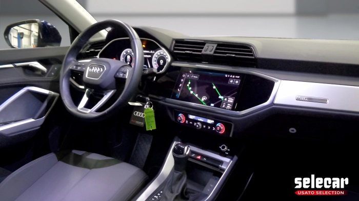 Audi Q3  35 2.0 tdi Business Advanced s-tronic