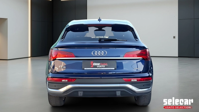 Audi Q5 Sportback  40 2.0 tdi mhev 12V S lin
