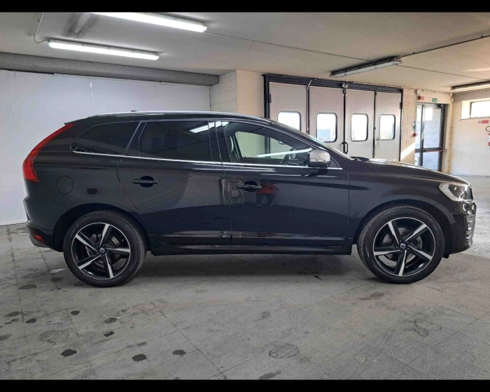 Volvo XC60  2.0 d4 R-design Kinetic 190cv geartronic