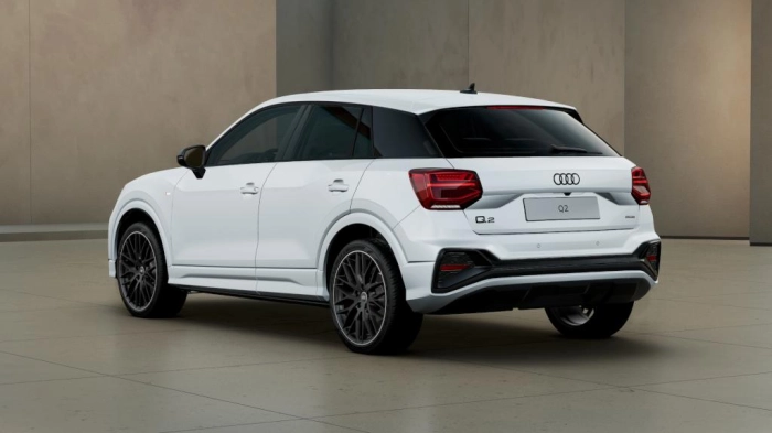 Audi Q2    Identity Black 35 TDI quattro 110(150) kW(CV) S tronic