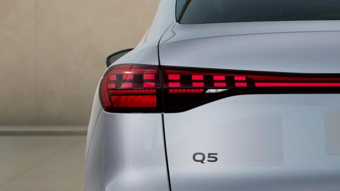 Audi Q5 Sportback   Sportback Business Advanced TDI quattro 150 kW S tronic