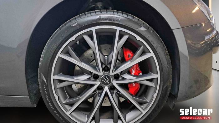 Maserati Ghibli  2.0 mhev GT 330cv rwd auto