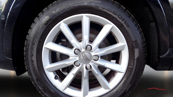 Audi Q3  2.0 tdi Business 120cv