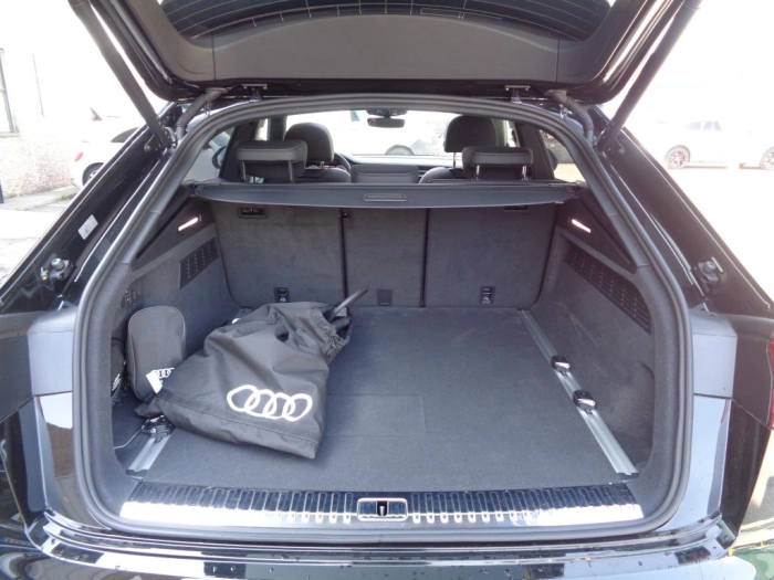 Audi Q8 I 2024 -  3.0 tfsi e S line edition quattro 394cv tiptr