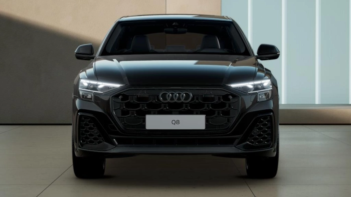 Audi Q8    S line edition TFSI e quattro 290 kW tiptronic