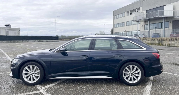 Audi A6  Allroad 40 2.0 tdi mhev 12V Evolution