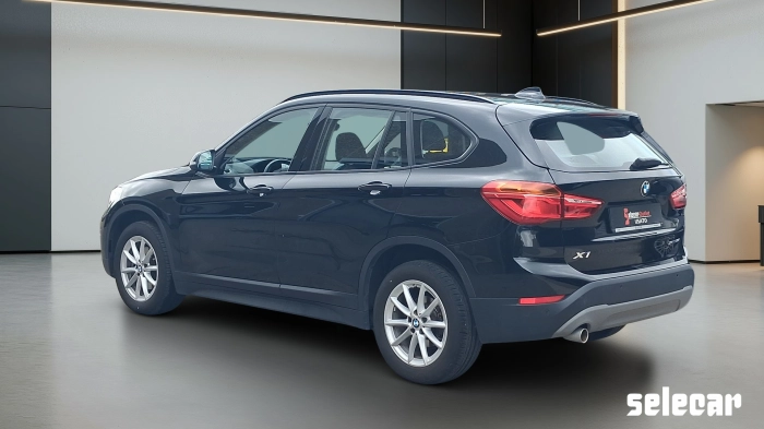 BMW X1  sdrive18i Advantage 140cv auto 7m