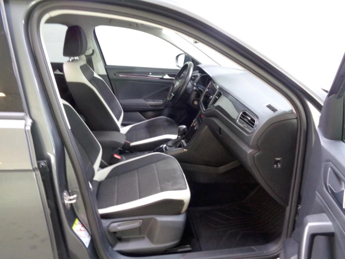 Volkswagen T-Roc  1.5 tsi Advanced dsg