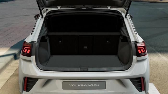 Volkswagen T-Roc  R-Line Plus 1.5 TSI ACT 110 kW (150 CV) Manuale