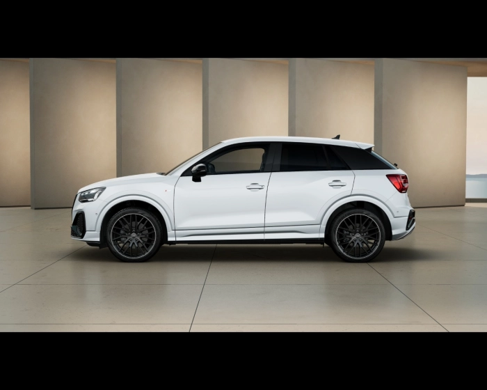 Audi Q2    Identity Black 35 TFSI  110(150) kW(CV) S tronic