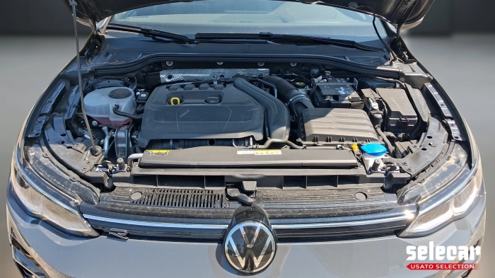 Volkswagen Golf  1.5 tsi evo R-Line 130cv