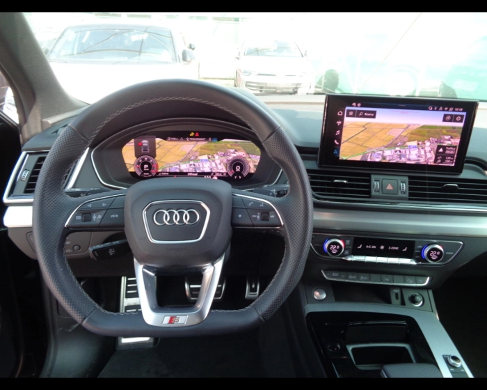 Audi Q5 Sportback   Sportback S line plus 40 TDI quattro 150(204) kW(CV) S tronic