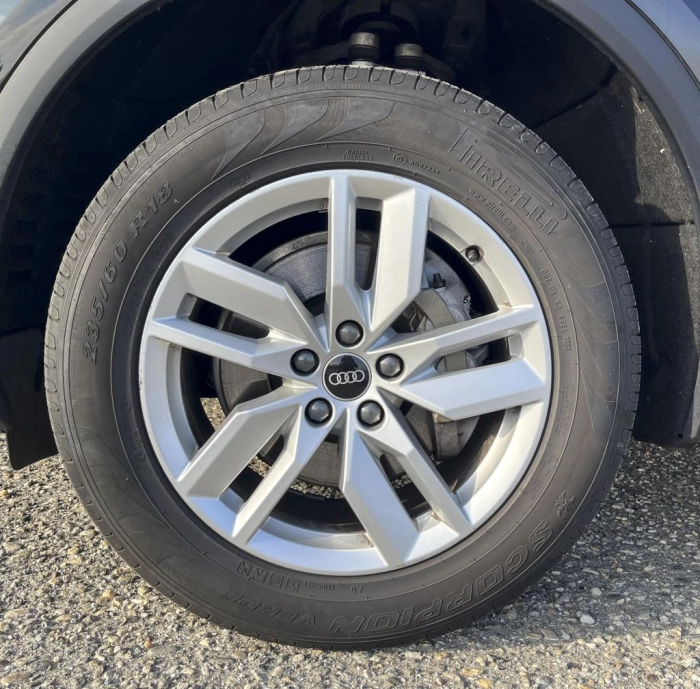 Audi Q5  40 2.0 tdi mhev 12V Business quattro s-tronic