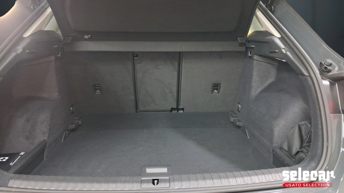 Audi Q3  35 1.5 tfsi Business