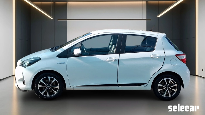 Toyota Yaris  5p 1.5h Active