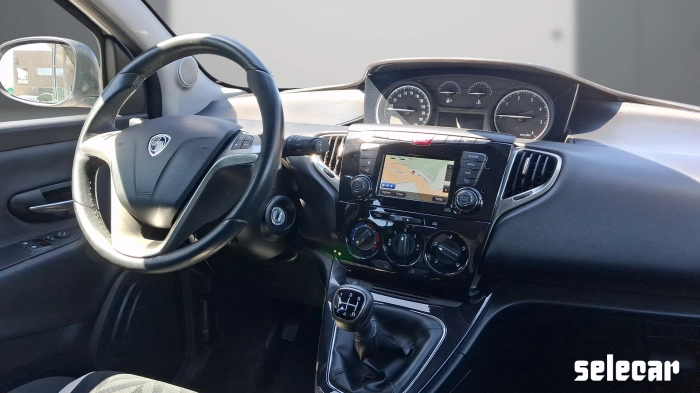 Lancia Ypsilon  1.3 mjt Gold s&s 95cv