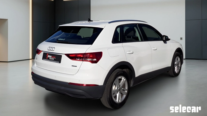 Audi Q3  35 2.0 tdi Business Advanced quattro s-troni