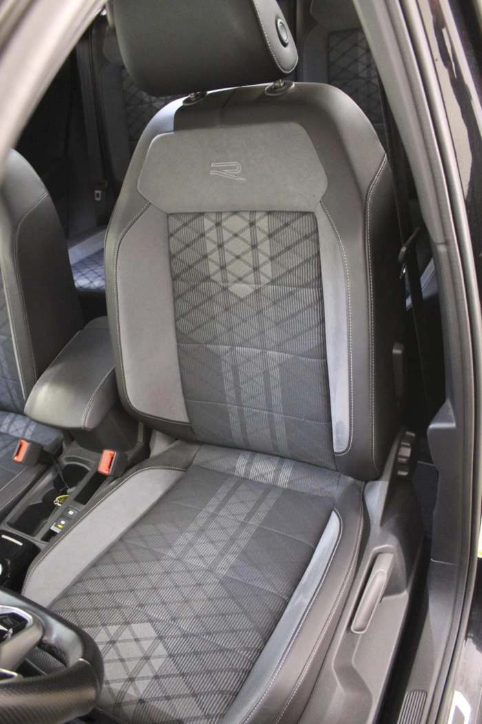 Volkswagen T-Roc  2022 -  1.5 tsi R-Line