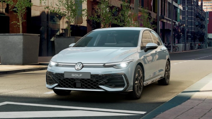Volkswagen Golf Nuova  R-Line Plus 1.5 eTSI ACT 110 kW (150 CV) DSG