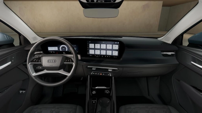 Audi Q3  SUV Business Advanced e-hybrid  200 kW S tronic