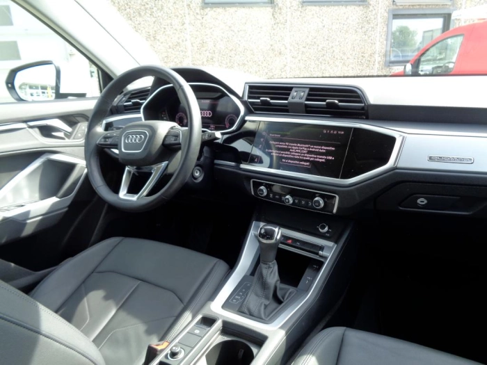 Audi Q3  45 2.0 tfsi quattro s-tronic