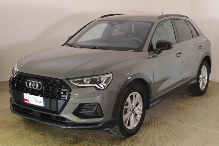 Audi Q3  35 2.0 tdi Business Advanced s-tronic