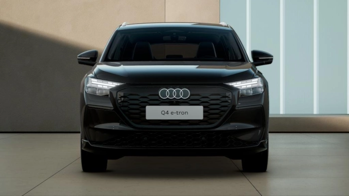 Audi Q4   SUV Custom edition e-tron  150,00 kW