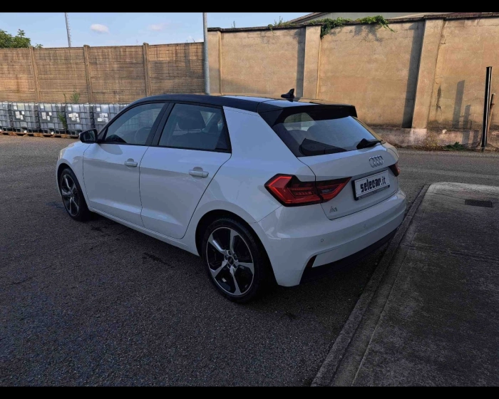 Audi A1 Sportback  30 1.0 tfsi Admired 110c