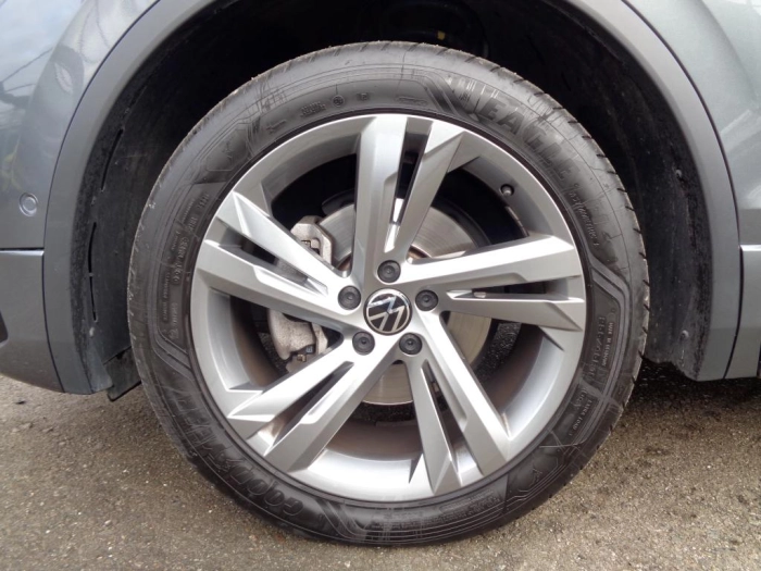 Volkswagen Tiguan  Allspace 2.0 tdi R-Line 4mo
