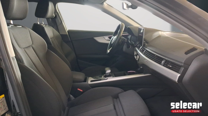 Audi A4 Avant  40 2.0 tdi mhev S line edition qu
