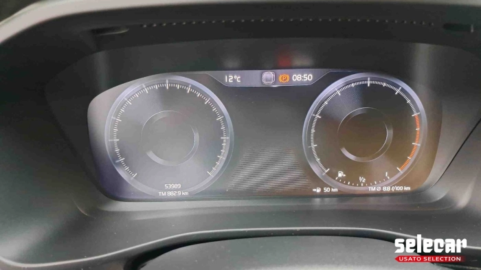 Volvo XC40 1.5 t3 Momentum Pro 163cv my21
