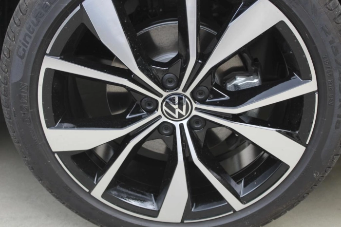 Volkswagen T-Cross Nuova R-Line Plus 1.0 TSI 85 kW (115 CV) Manuale