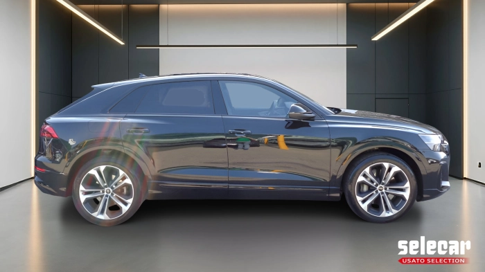 Audi Q8  3.0 tfsi e S line edition quattro 394cv tiptr