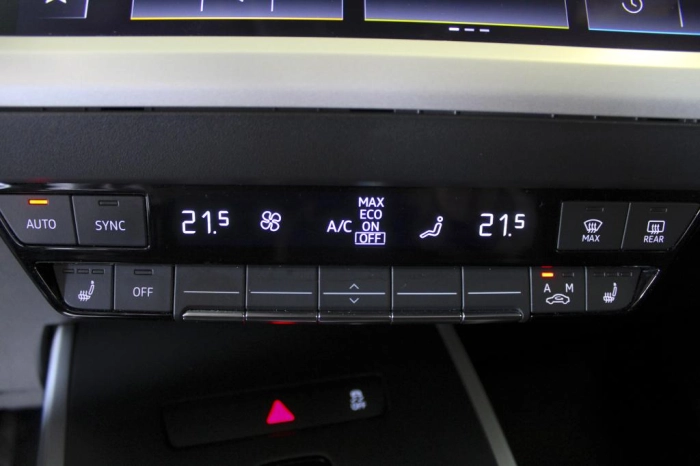 Audi Q4 40 Business Advanced