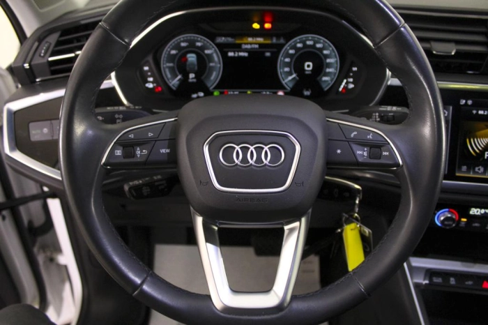 Audi Q3 Sportback  45 1.4 tfsi e Business Pl