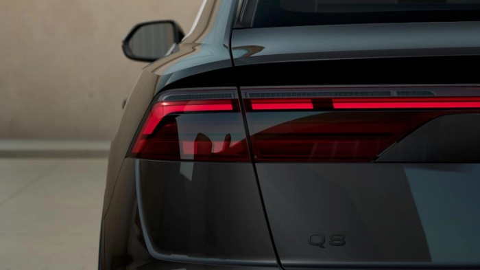 Audi Q8    S line edition 50 TDI quattro 210 kW tiptronic